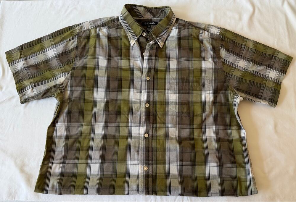George Green Plaid Short Sleeve Button Up Shirt Men’s Size Large 42-44